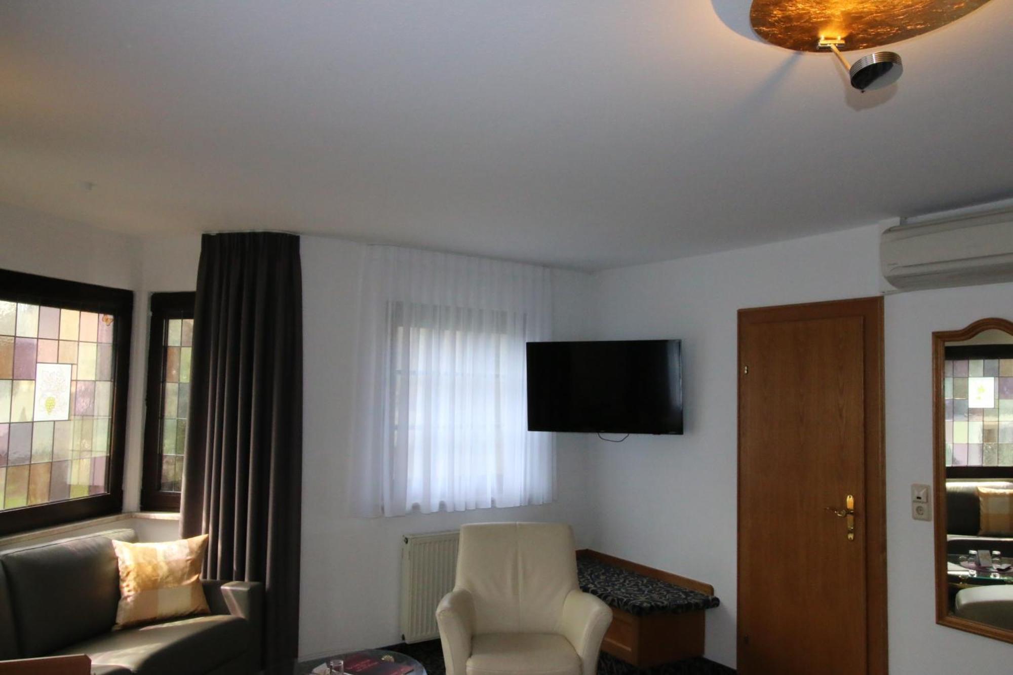 Hotel Trapp Ruedesheim am Rhein Ngoại thất bức ảnh