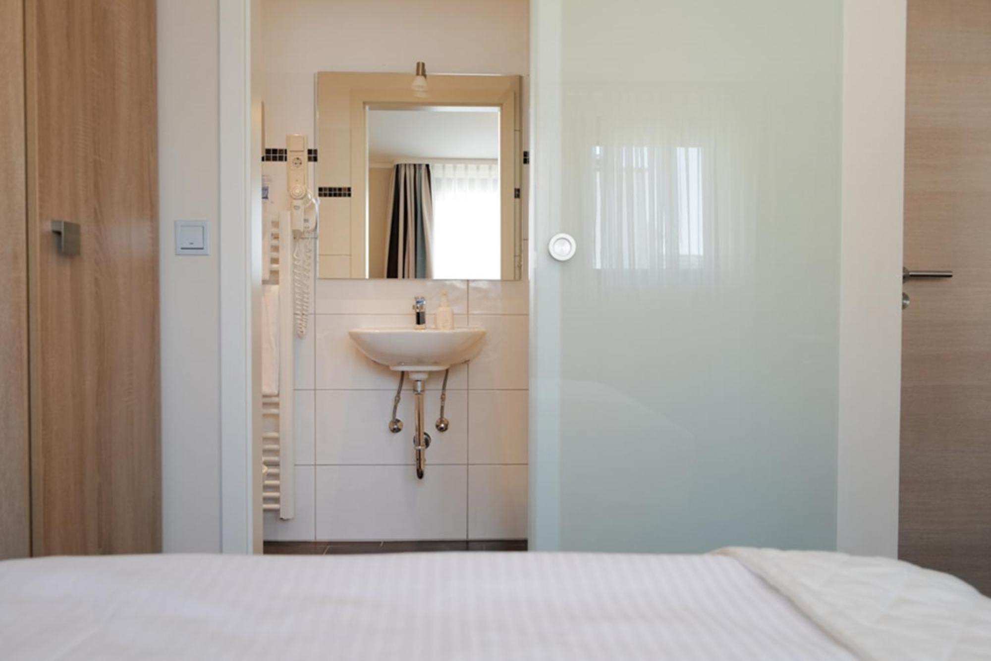 Hotel Trapp Ruedesheim am Rhein Phòng bức ảnh